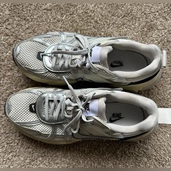 Nike V2K Run - Picture 4 of 8